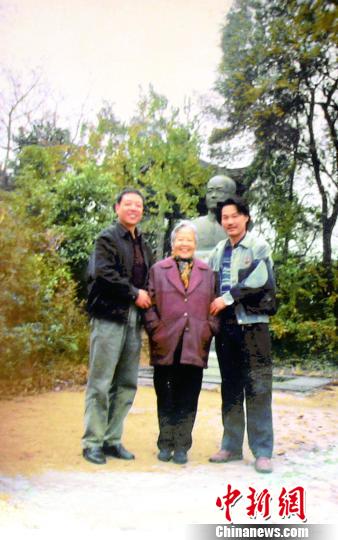 俞平伯后人“远渡重洋”浙江寻根