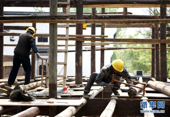 #（社会）（3）能工巧匠“复活”明清徽派老建筑