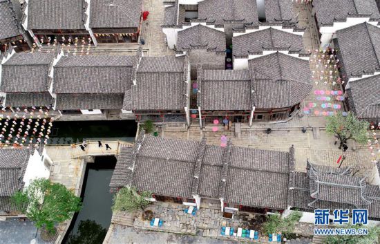 #（社会）（5）能工巧匠“复活”明清徽派老建筑