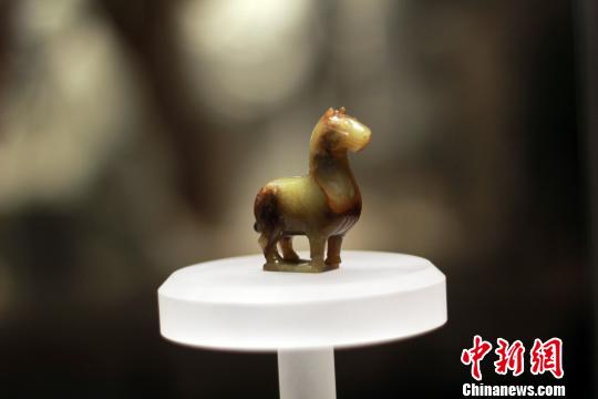 孔子博物馆5月10日起正式带观众试运行，商周十供、黄玉马等最为珍贵的孔府旧藏揭开神秘面纱。　王飞 摄