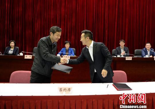 图为上海市浦东新区15日发布《关于加强浦东新区不可移动文物保护工作的实施意见》现场。供图 申海