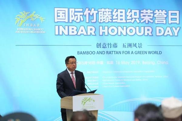 中国四川省眉山市市委书记慕新海