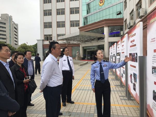 江苏省盐城市政协组织委员就“我市扫黑除恶专项斗争开展情况”进行专题视察
