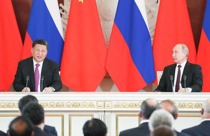  习近平同俄罗斯总统普京举行会谈