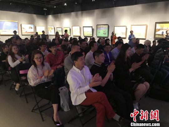 “与大师对话”交流活动。　刘锡菊 摄