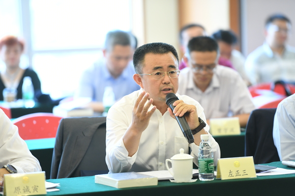 中国社科院特聘导师、通泰联合投资基金有限公司董事长左正三