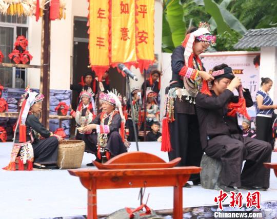 图为布努瑶民俗文化展示 林浩 摄