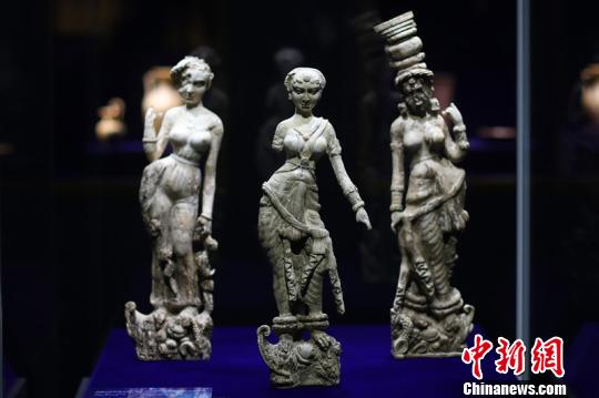“金色阿富汗——古代文明的十字路口”展在南京博物院特展馆开幕。　泱波 摄