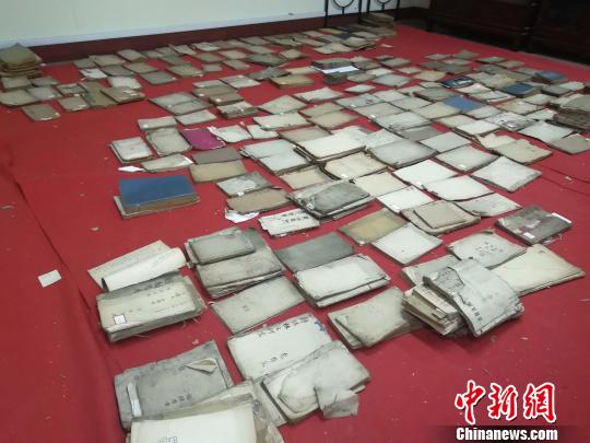 山东省图书馆内的部分医学类古籍书。　孙婷婷 摄