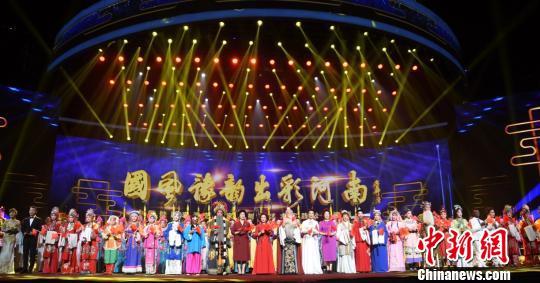 图为演出现场。　李贵刚 摄