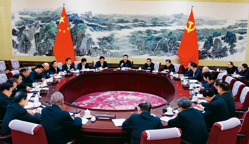 2017年12月25日至26日，中共中央政治局召开民主生活会，中共中央总书记习近平主持会议并发表重要讲话。 新华社记者 谢环驰 摄