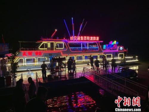 图为事故客船