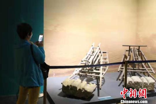 图为展览现场。　李超 摄