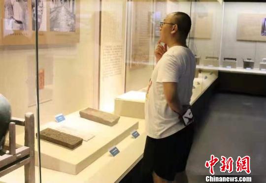 图为展览现场。　李超 摄
