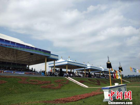 图为文化周活动现场。　肖来　摄