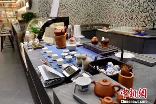 沪上首家“中版书房”。　夏俊龙 摄