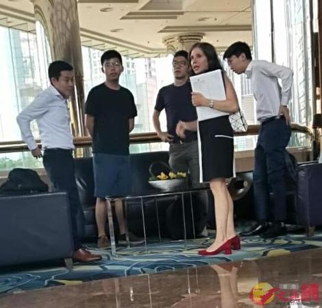 点击进入下一页