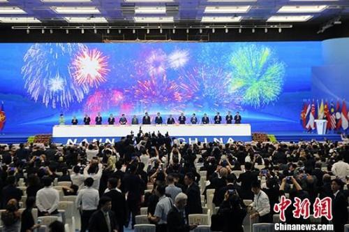 资料图：9月21日，第十六届中国—东盟博览会和中国—东盟商务与投资峰会在广西南宁开幕。图为开幕大会现场。 <a target='_blank' href='http://www.chinanews.com/'>中新社</a>记者 俞靖 摄