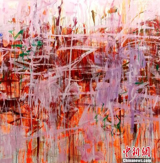 展出的俞晓刚作品之一。　杨伏山 摄