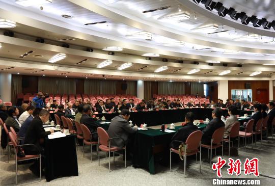 全国文艺界“崇德尚艺、潜心耕耘，做有信仰、有情怀、有担当的新时代文艺工作者”座谈会在京召开