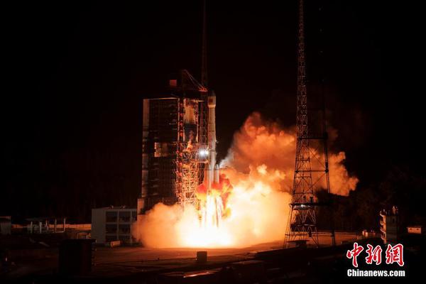 通信技术试验卫星四号主要用于开展多频段、高速率卫星通信技术验证。郭文彬 摄