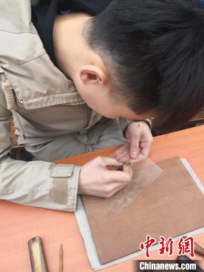 图为现场展示。　阿琳娜 摄