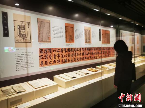 展览现场 应妮 摄
