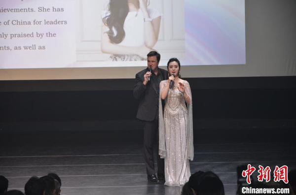 第十届中国(广州)国际演艺交易会暨首届丝绸之路国际剧院联盟旅游演艺投洽会(以下简称“演交会”)，25日在广州大剧开幕。　姜清越 摄