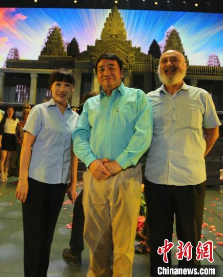 姜昆称赞暹粒《吴哥王朝》融入中柬文化元素