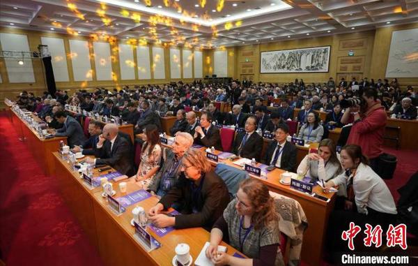 论坛现场有来自英国、法国、澳大利亚等14个国家和地区的发行商、文化传播机构和国内数十家出版机构。主办方供图