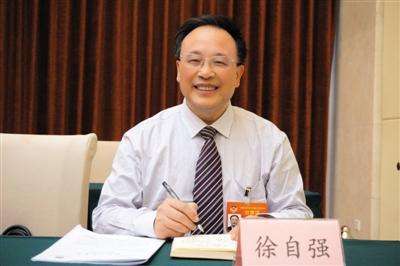全国政协委员、湖南省郴州市第一人民医院急诊科主任徐自强