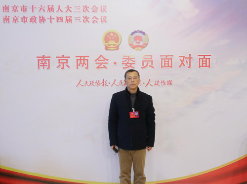 张红
