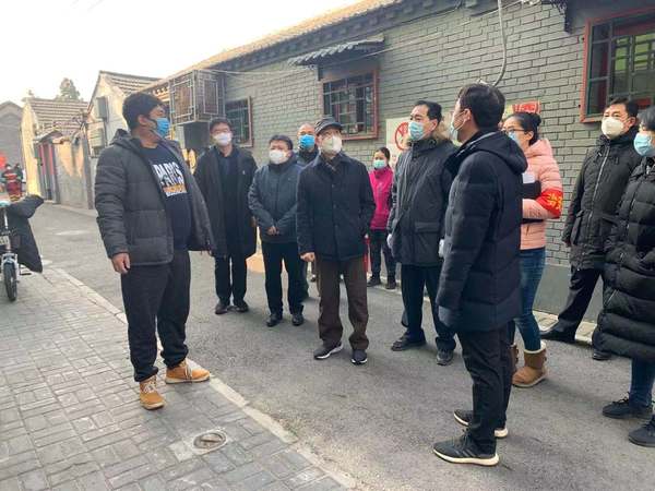 宋铁健主席带队深入街道社区督导落实疫情防控工作