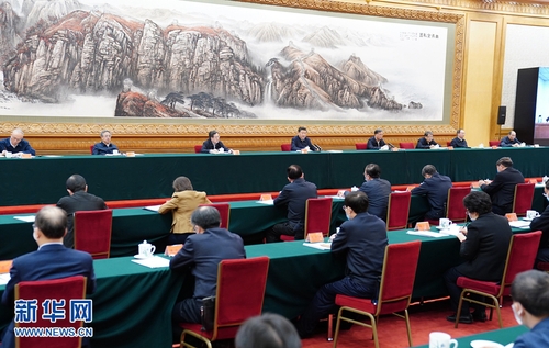3月6日，中共中央总书记、国家主席、中央军委主席习近平在北京出席决战决胜脱贫攻坚座谈会并发表重要讲话。 新华社记者 鞠鹏 摄