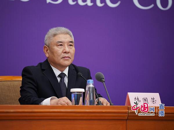 国家税务总局纳税服务司副司长、一级巡视员韩国荣