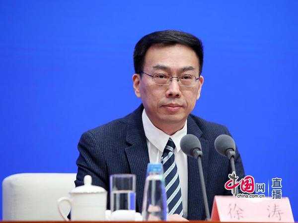 中国科学院应对疫情科研攻关组组长、中国科学院前沿局局长、中国科学院大学附校长徐涛院士