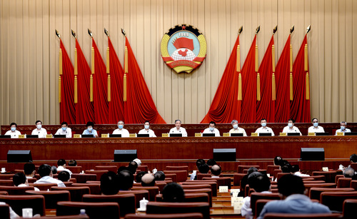 　　6月28日，全国政协参政议政人才库特聘专家聘书颁发仪式在京举行。中共中央政治局常委、全国政协主席汪洋出席并讲话。                                     本报记者 田福良 摄