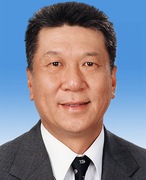 何厚铧简历