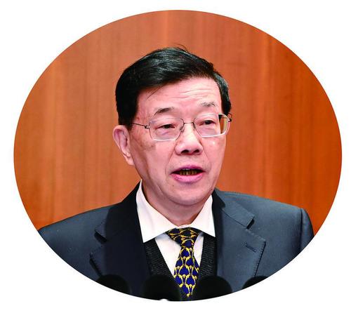 李伟