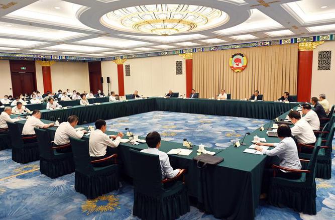 全国政协主席会议以民主监督为主题召开务虚会 汪洋出席会议并讲话