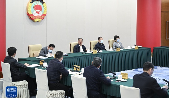 全国政协召开双周协商座谈会 围绕“进一步提升爱国爱港爱澳力量能力建设”协商议政 汪洋主持