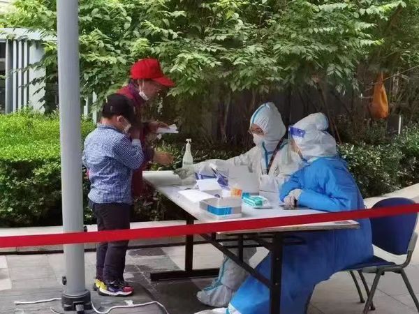 委员积极投身疫情防控工作2
