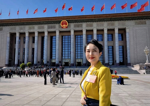 6、（宁站 代表声音栏目）侯艳(分离图)(1416233)-20221017084149