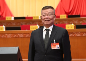 赖明