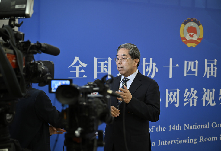 马建堂接受媒体采访(3978819)-20240304085313