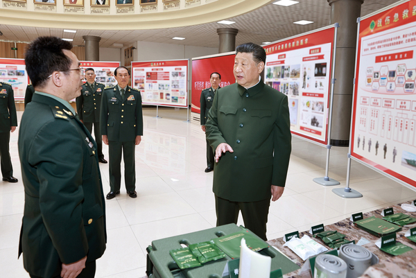 习近平视察陆军军医大学（1）(4406145)-20240425221453
