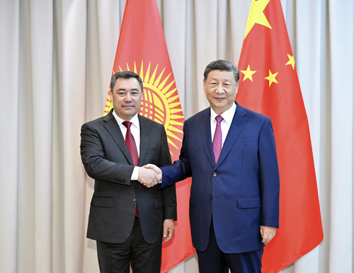 习近平会见吉尔吉斯斯坦总统扎帕罗夫(4889408)-20240704032114