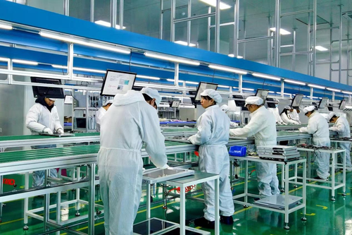 合肥统旭智慧科技有限公司员工为海外订单加班加点