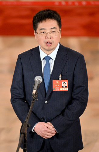 赵宏