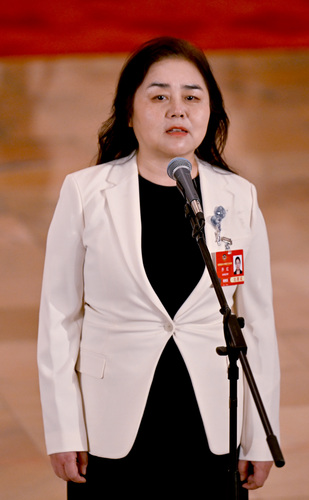 乔红